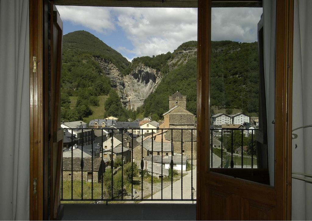 Hotel Rural El Porton De Murillo Broto Szoba fotó