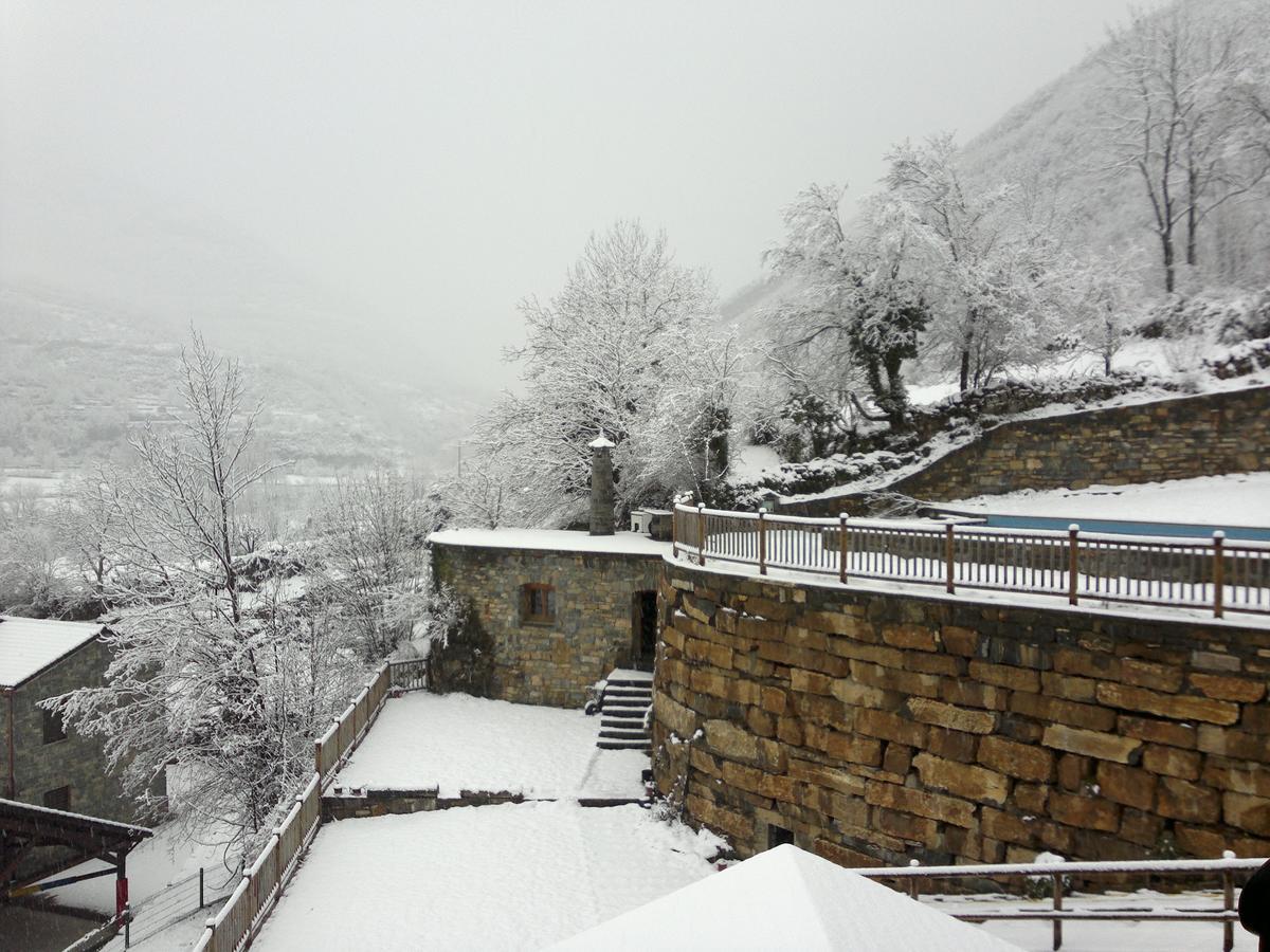 Hotel Rural El Porton De Murillo Broto Kültér fotó