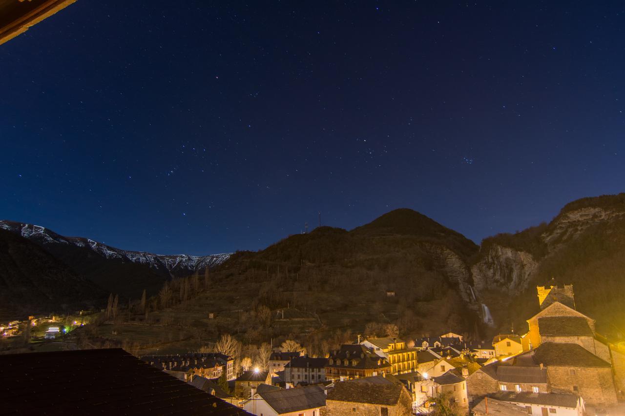 Hotel Rural El Porton De Murillo Broto Kültér fotó